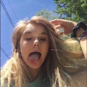 Meet your Posher, Suzie